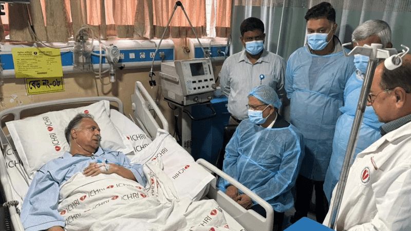President visits hospital to see power minister Tuku