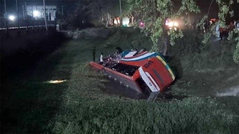 Three killed, 40 injured as buses collide with truck in Rajshahi