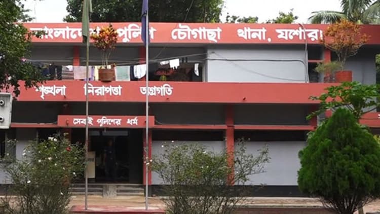 Three injured in Juba Dal-Chhatra Dal clash over fuel queue in Jessore