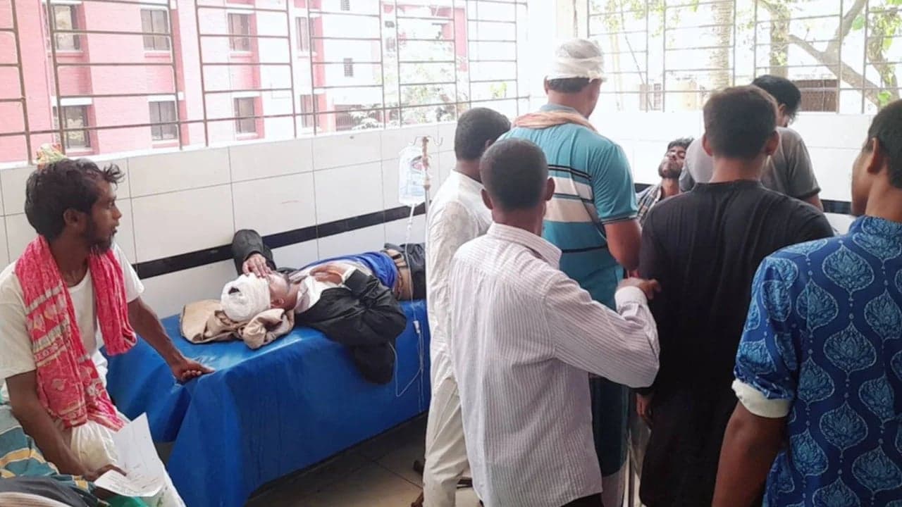 Clash over Eid congregation, meat distribution leaves 35 injured in Faridpur’s Bhanga