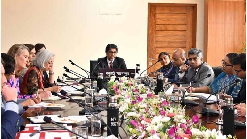 Washington lauds labour reforms, stands by RMG