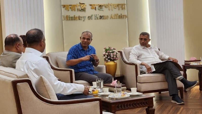 Babar visits home ministry after 18 years, Tarique’s security in discussion