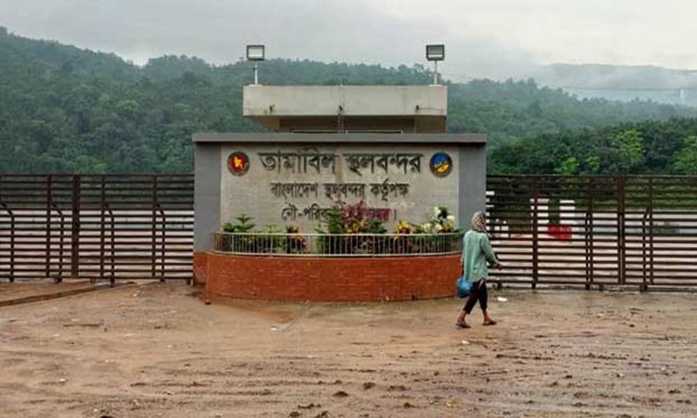 Trade through Tamabil land port closed