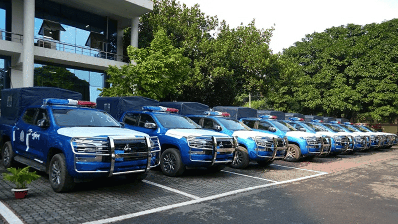 Govt to buy 212 double cabin pickups for police