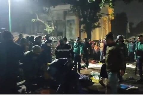 Water cannon used to disperse trainee SIs on hunger strike