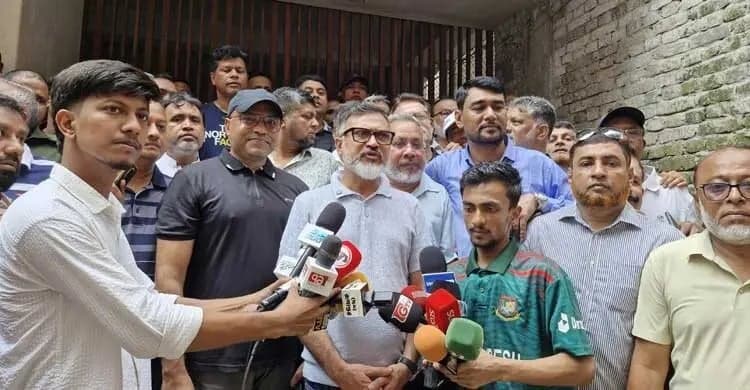 Eviction drive will continue until footpaths are freed from occupation: DNCC administrator