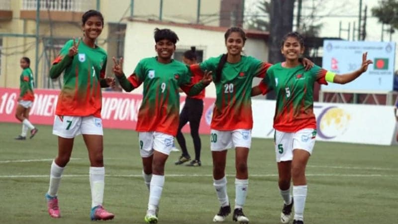 Bangladesh-girls-football-team.jpg