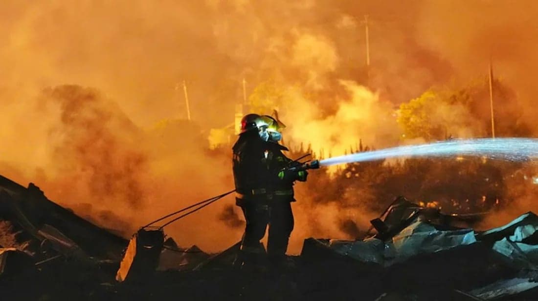 Fireworks factory explosion in China kills 21, injures 61