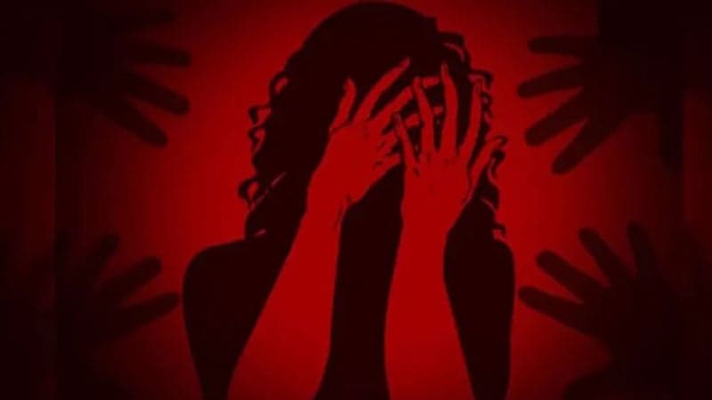 Case filed for gang-raping housewife after torturing husband in Bhola
