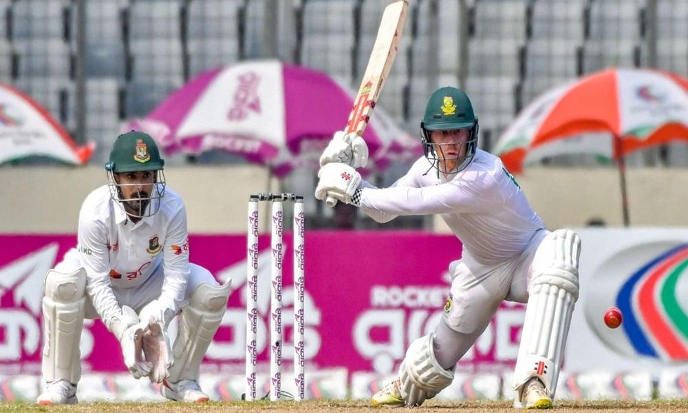 South Africa secure a 202-run lead against Bangladesh