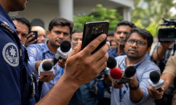 Police seeking political identities, personal information of journalists