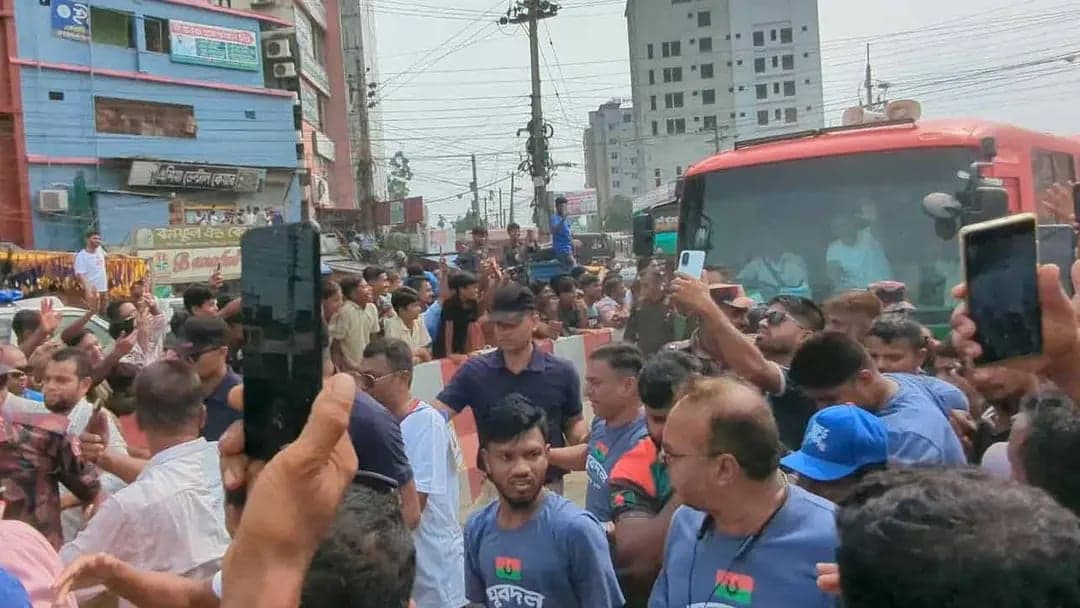 PM arrives in Feni on daylong tour