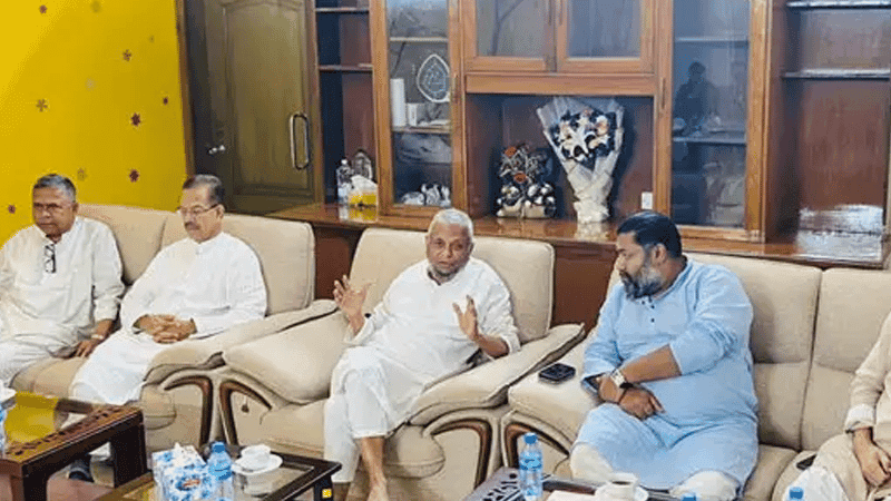 Pay workers' salaries, bonuses before Eid: Labour Minister