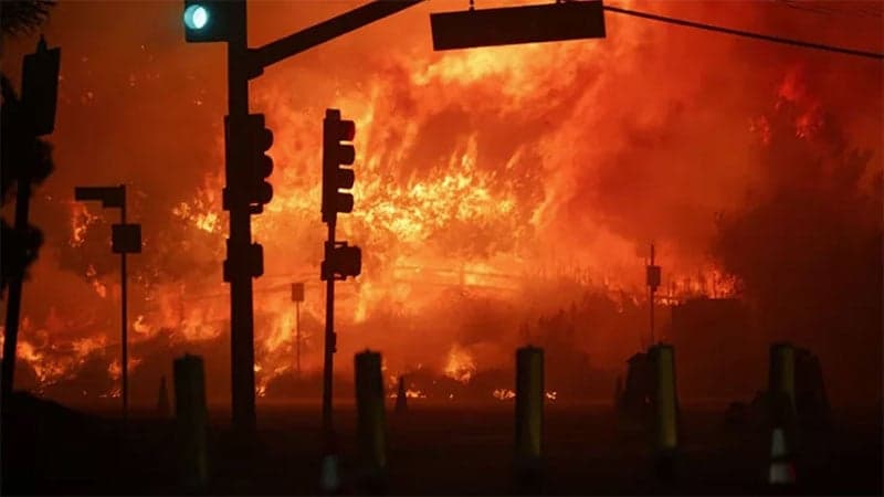 New US wildfire rips through mountains north of Los Angeles