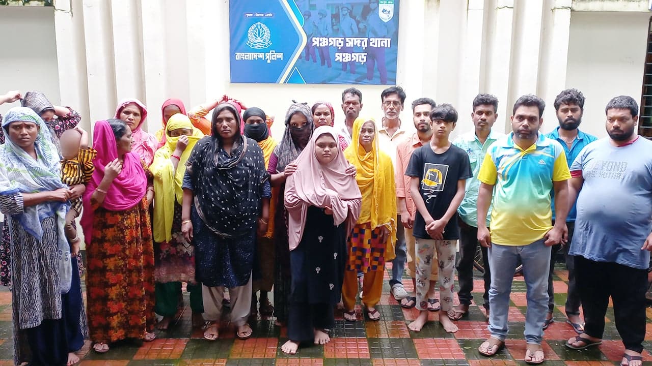 India pushes in 23 Bangladeshis through Panchagarh border