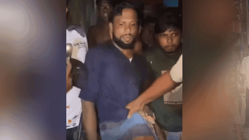 Jamaat man caught over alleged affair incident in Satkhira