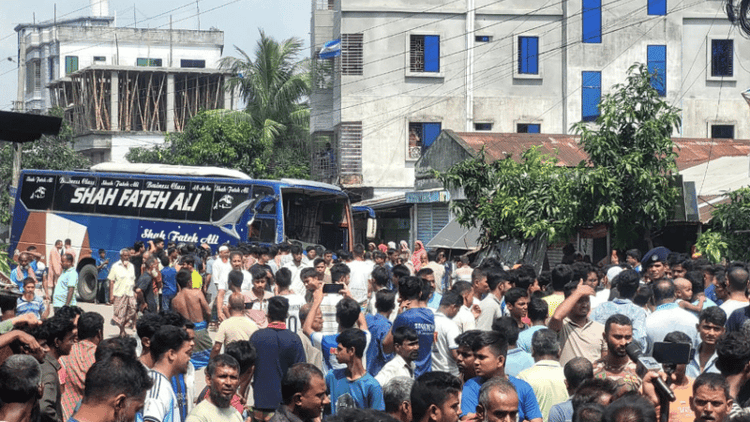 Leaving home for earning bread, day labourers return in coffin