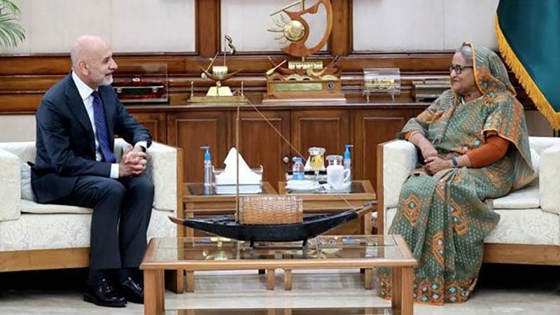 PM invites Italian businessmen to invest in Bangladesh