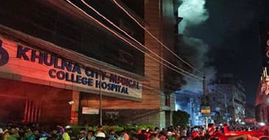 Massive fire breaks out at Khulna City Medical