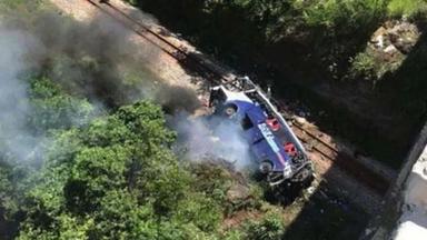 Bus crash in Brazil leaves 23 dead