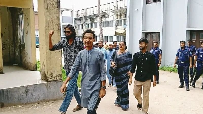Anti-Discrimination Student Movement leader Mahdi release after 21 hours in custody  