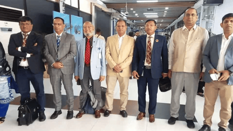 15 senior officials of PM's Office leave for China
