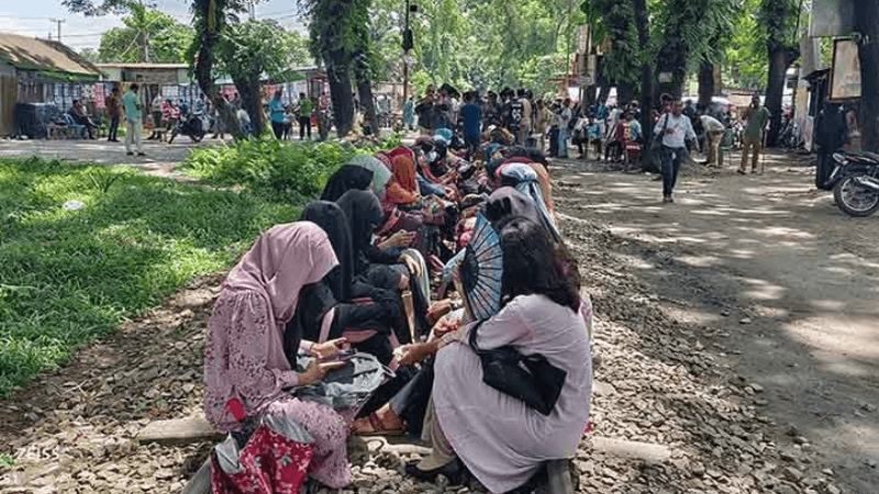 BAU students block railway, train services halted on Dhaka-Mymensingh route