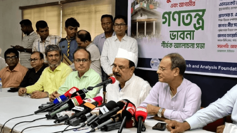 Gayeshwar urges selfless politics to combat fascism and fundamentalism