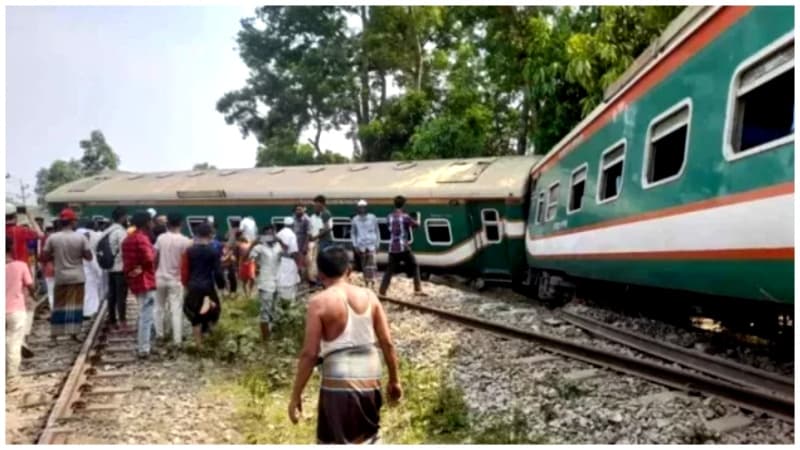 বিজয় এক্সপ্রেসের ৯ বগি লাইনচ্যুত, ৫ সদস্যের তদন্ত কমিটি