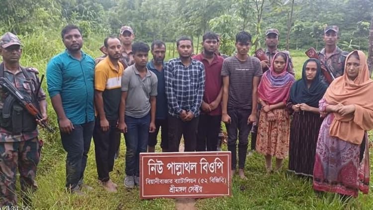 BSF pushes in 10 Bangladeshis through Moulvibazar border