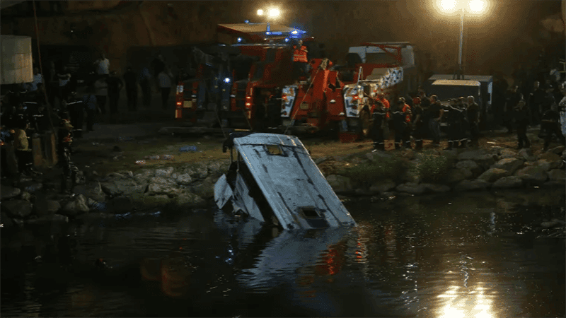 27 killed, 39 injured after passenger bus plunges into ravine in Algeria