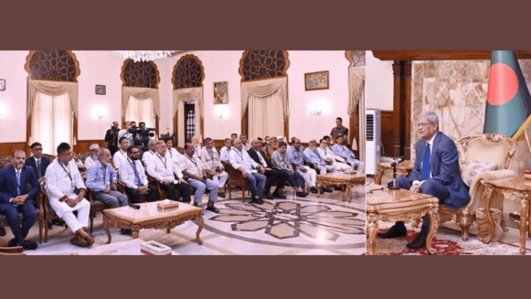 To strengthen democracy, local government must be strengthened: President