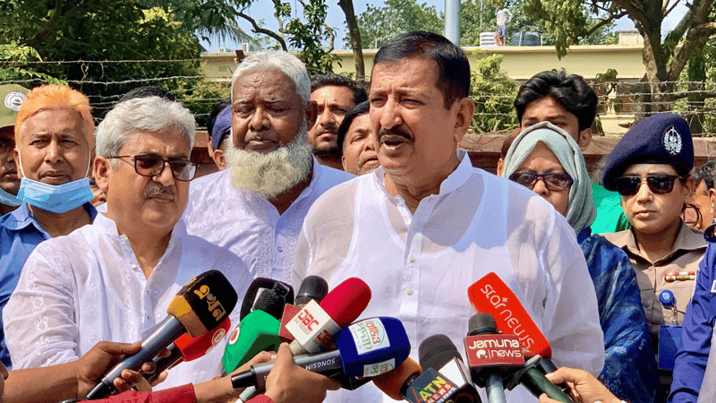 Cleanliness drive to continue across country every Saturday: Land Minister