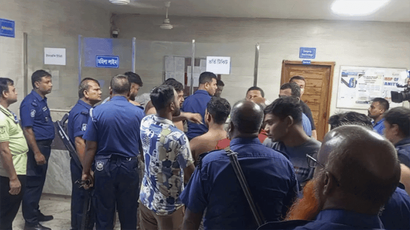 12 injured in Bogura hospital clash, intern doctors begin indefinite strike