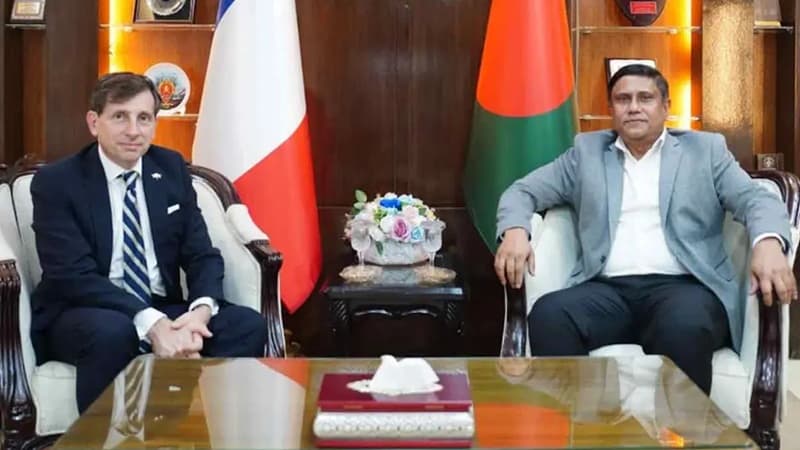 Bangladesh, France keen to strengthen military ties
