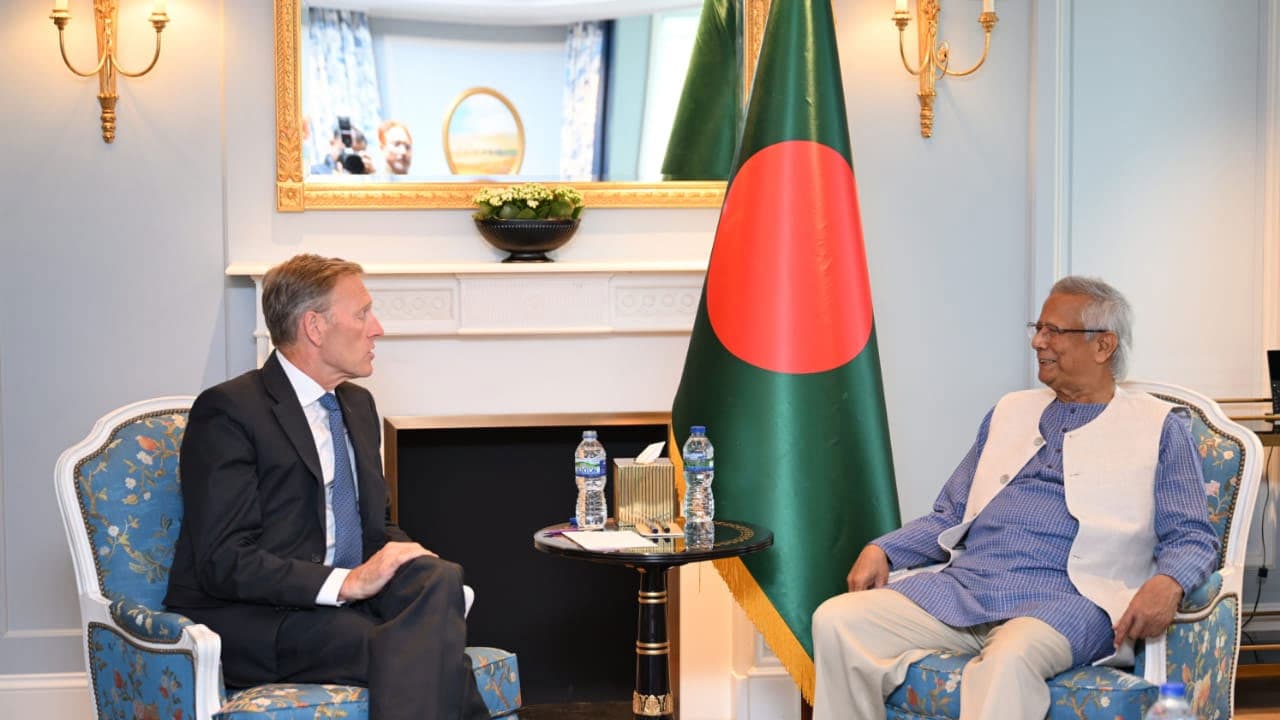 Airbus Executive Vice President meets CA Yunus