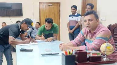 2 journalists taken to police station in handcuffs by AC Land