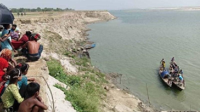 Three students drown in Padma river in Rajshahi