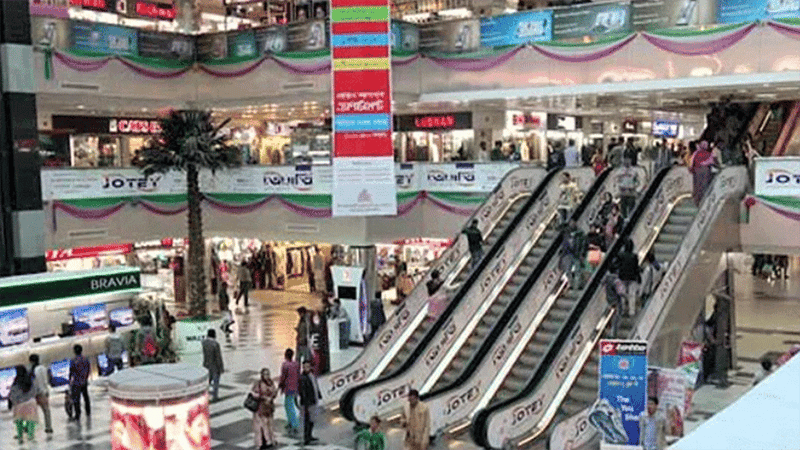 Shopping malls, markets ordered to close by 7pm