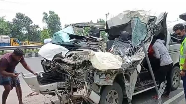 3 killed in Tangail road crash