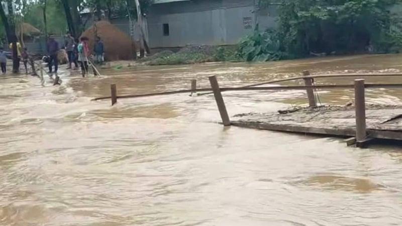 নদ-নদীর পানি বাড়ায় শেরপুর জেলার নিম্নাঞ্চলে বন্যার আশঙ্কা