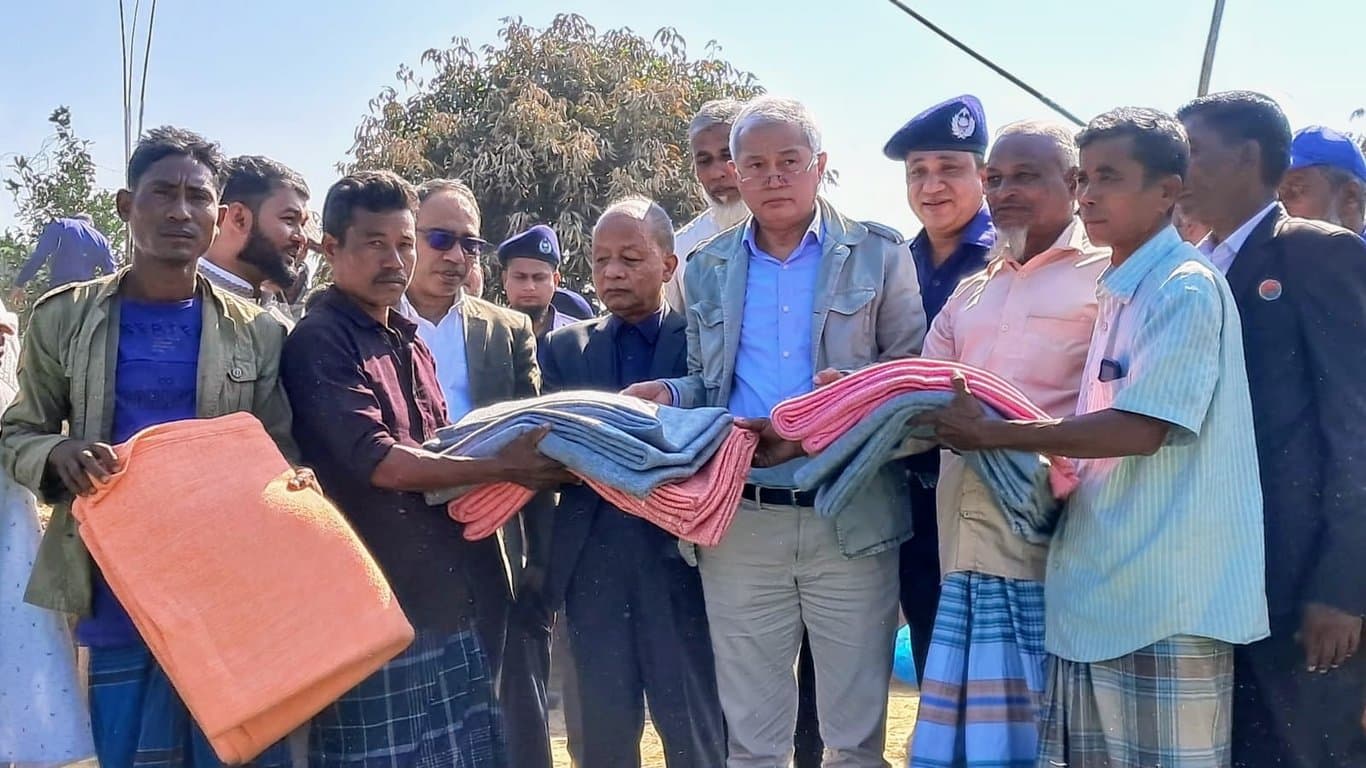 Adviser Supradip meets Tripura people affected by fire