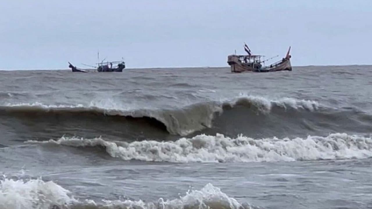 Maritime ports advised to hoist local cautionary signal No 3