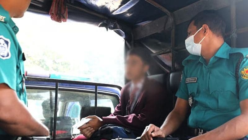 Police detain 14-year-old boy suspecting Chhatra League member 