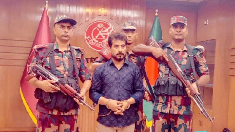 Indian national carrying diamonds worth over Tk 6.6cr detained in Jashore