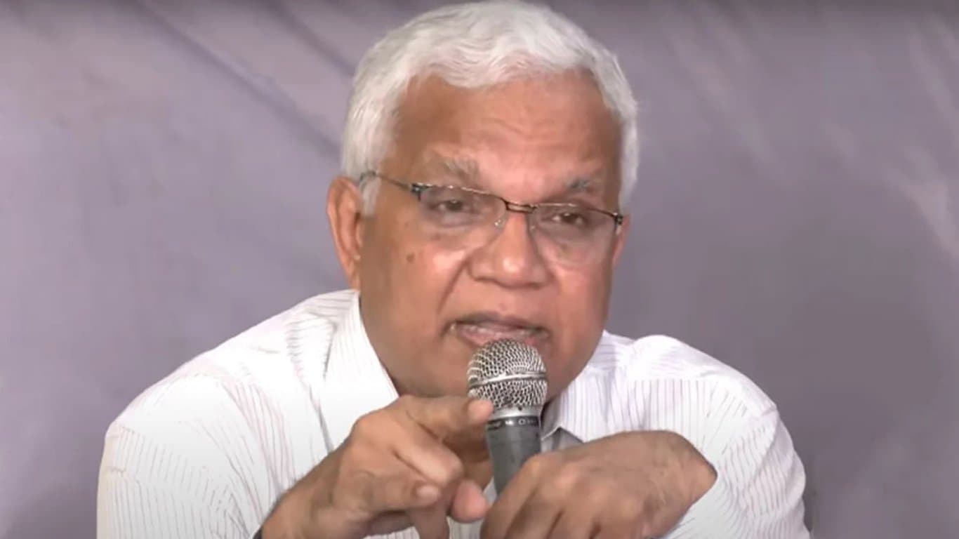 No party involvement in family card distribution: Minister