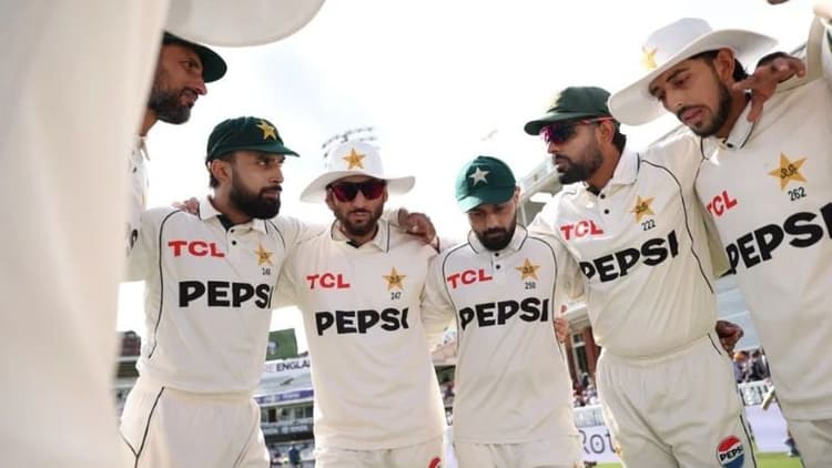 PCB takes players’ phones ahead of final England Test