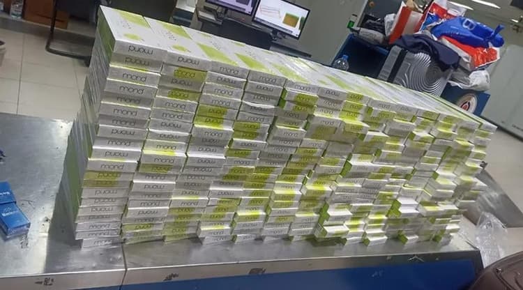 1,698 cartons of foreign cigarettes seized at Chattogram airport