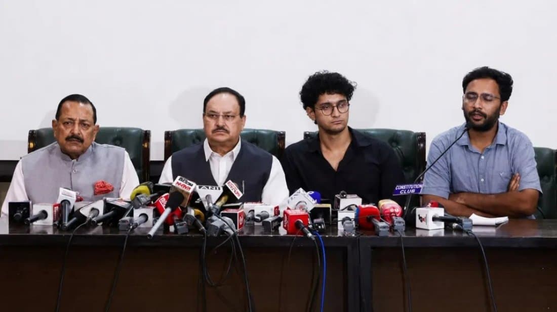 Cockroach Janata Party withdraws Jantar Mantar protest
