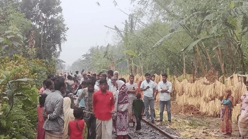 Old man killed after sleeping on railway track in Lalmonirhat